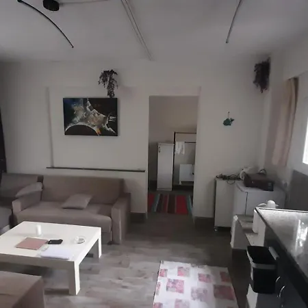 Celine 4 Apartment